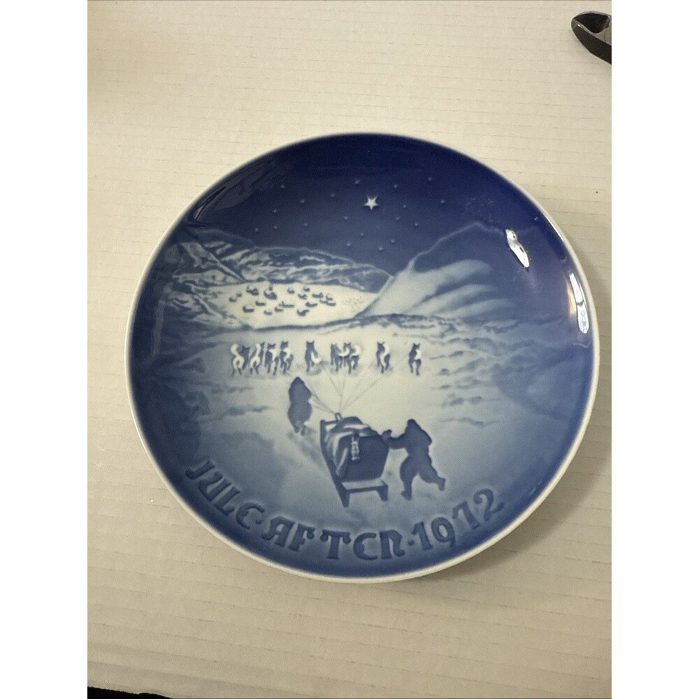 Bing & Grondahl Christmas Plate 1972 B&G Christmas in Greenland Denmark Dogsled